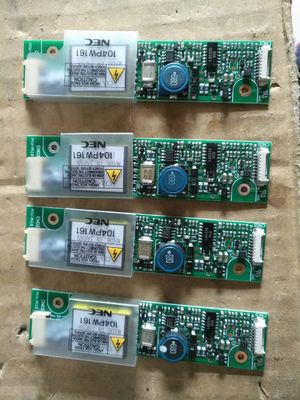 TX54D11VC0CAC HITACHI 21,3&quot; 1600 ((RGB) × 1200 250 cd/m2 85/85/85/85 (tipo.)