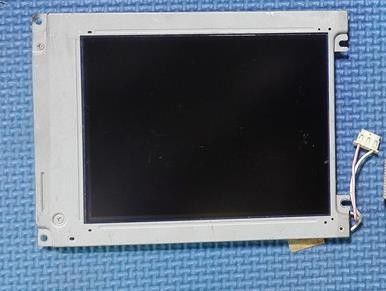 5,7&quot;	LCM	320×240RGB 	² de 180cd/m   LM057QC1T01R	Exposição afiada de TFT LCD